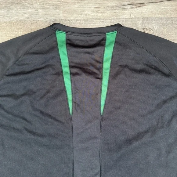 Dale Earnhardt Jr NASCAR Jersey t shirt
Black green mens XL 23x28
Normal wear - Picture 5 of 6